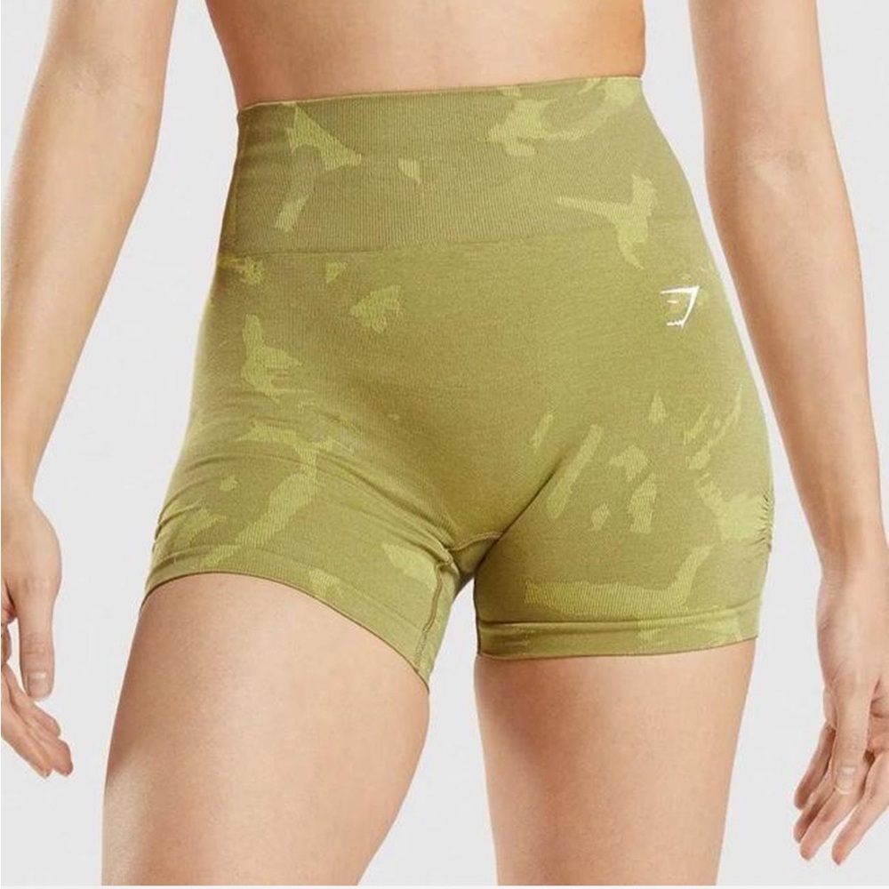 Gymshark High-Waist Camo Seamless Shorts in Olive Green